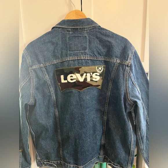 ⭐️Sold out on the website⭐️Levi’s Trucker denim jacket - Picture 5 of 6